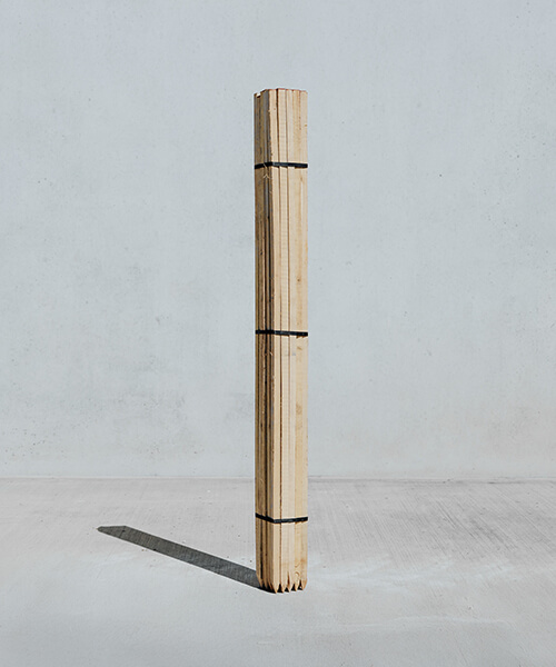 Holzstäbe aus Hartholz kaufen als Pflanzzubehör bei Forstservice Harrer und Mayer in Pollenfeld bei Eichstätt